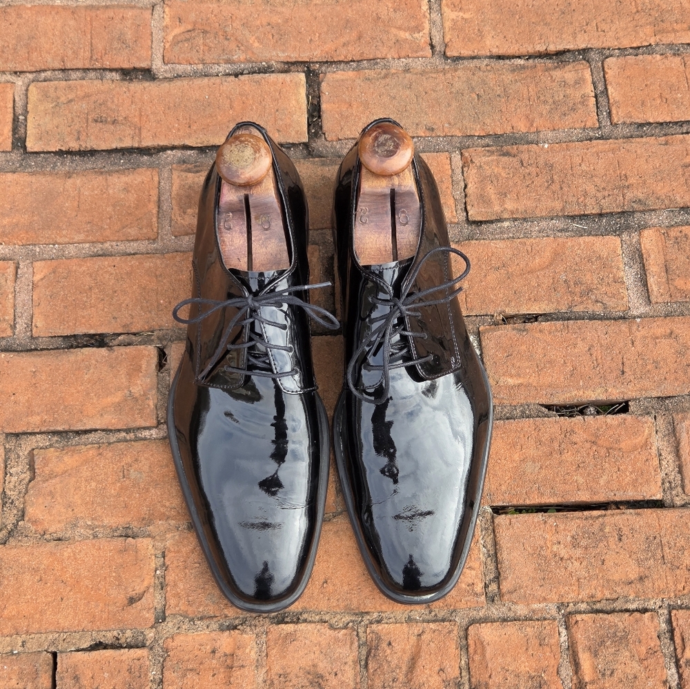 Classic Men’s Black Patent Leather Dress Oxfords